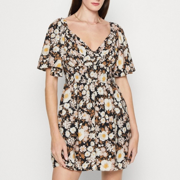 Abercrombie & Fitch Easy Waist Floral Mini Dress Smocked - Picture 1 of 8